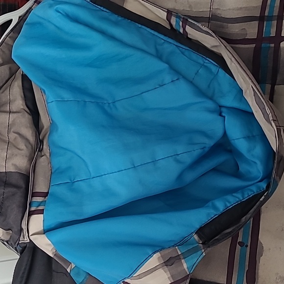 Stylish Quicksilver Rain Jacket - Picture 3 of 5